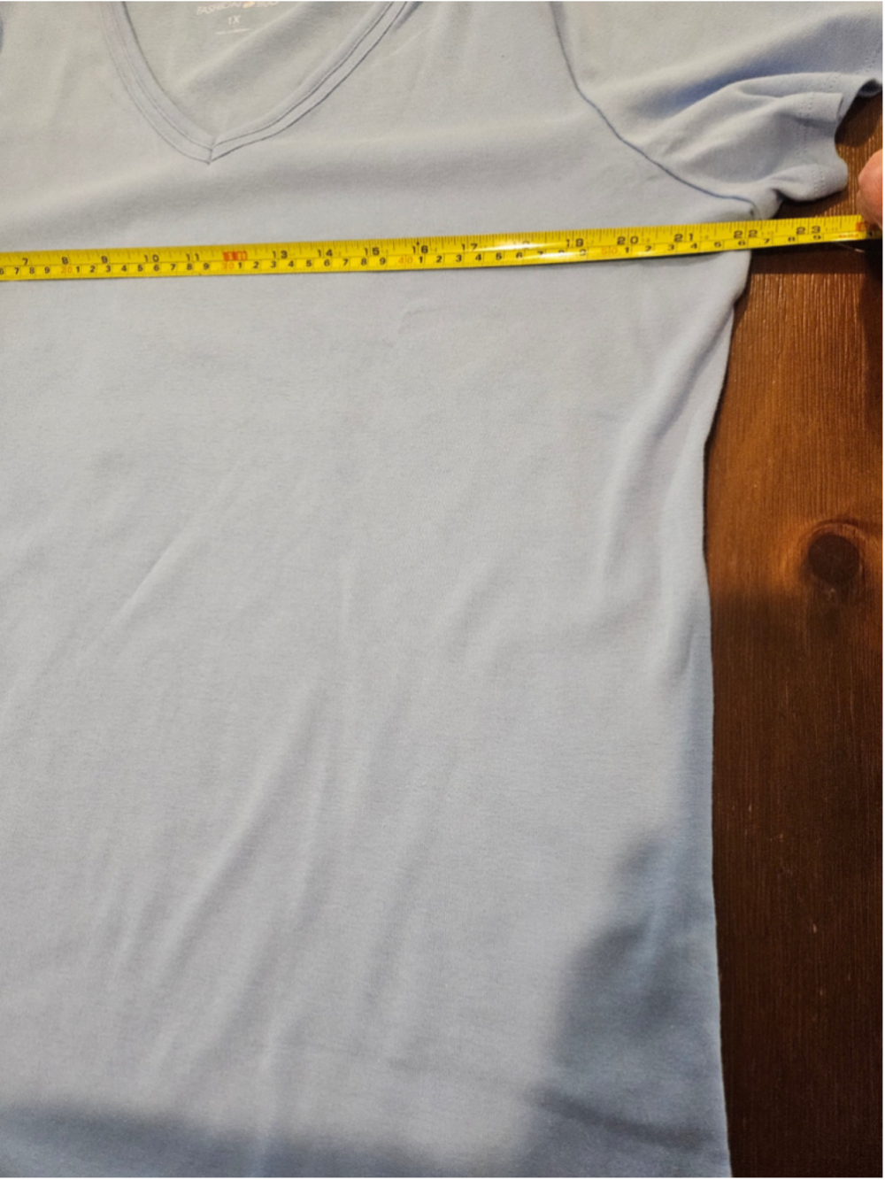 Women's Fashion Bug NWT Vintage V-Neck Short Sleeve Tee, Blue, Size 1X - Picture 10 of 11